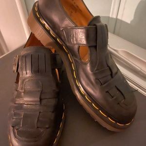 Dr. Martens women’s Mary Janes